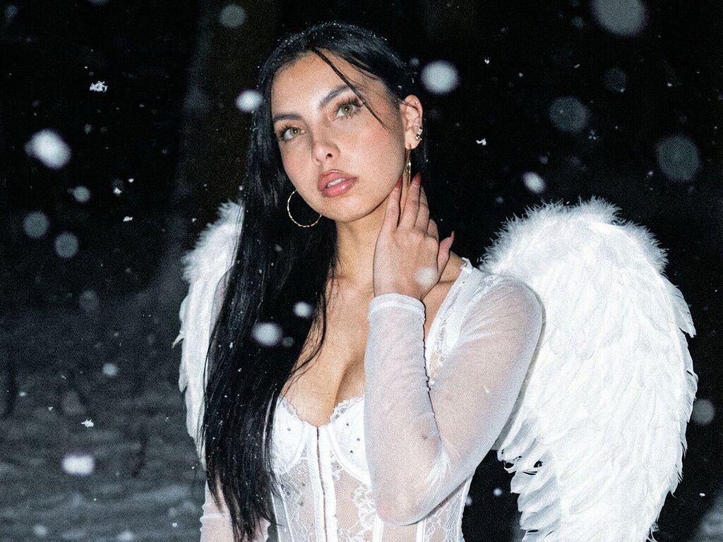 EmilianaEscobar's Webcam 