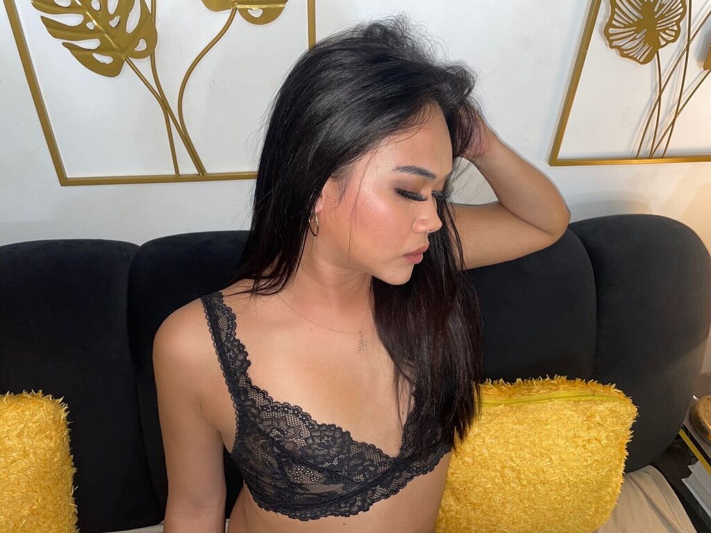 ThaniaLopez's Webcam 